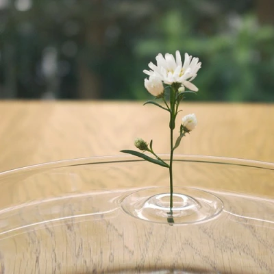 Floating vase RIPPLE