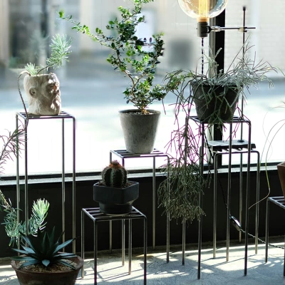 WEST VILLAGE TOKYO KNOP plant stands